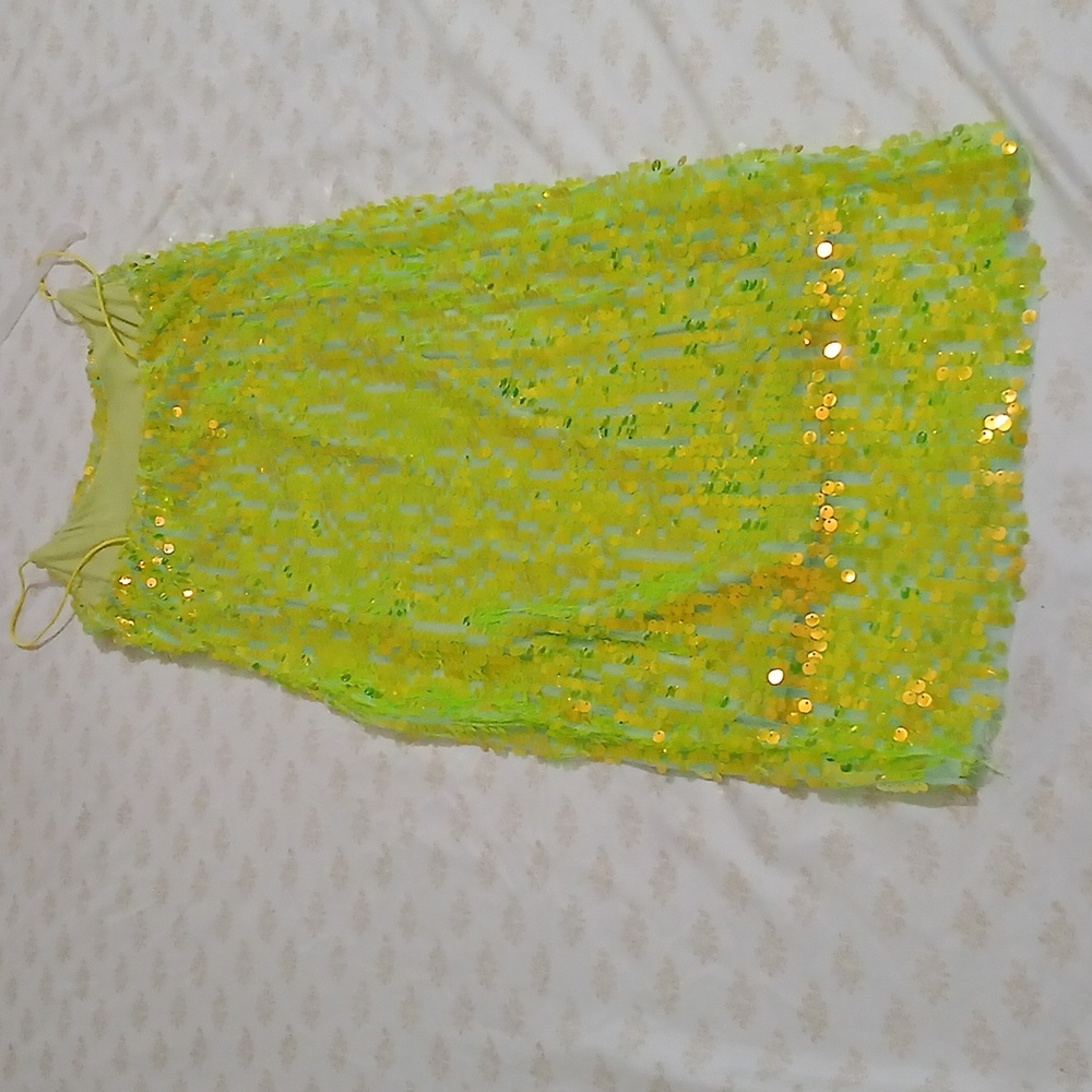 Dress - Picture 2 of 3